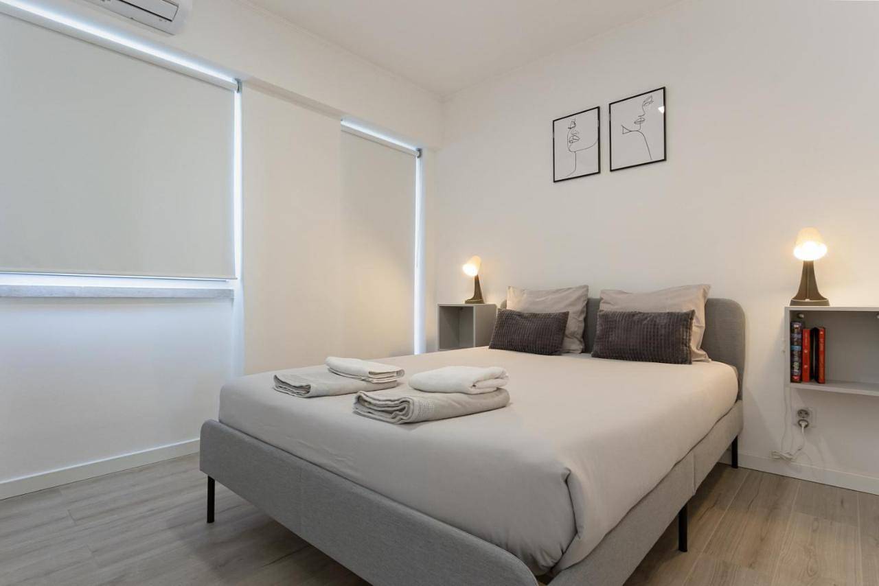 Apartamento inteiro, Two-Bedroom Apartment in Cacilhas, Almada