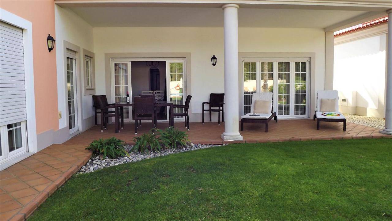 Two-Bedroom Apartment in Amoreira, Leiria distrito