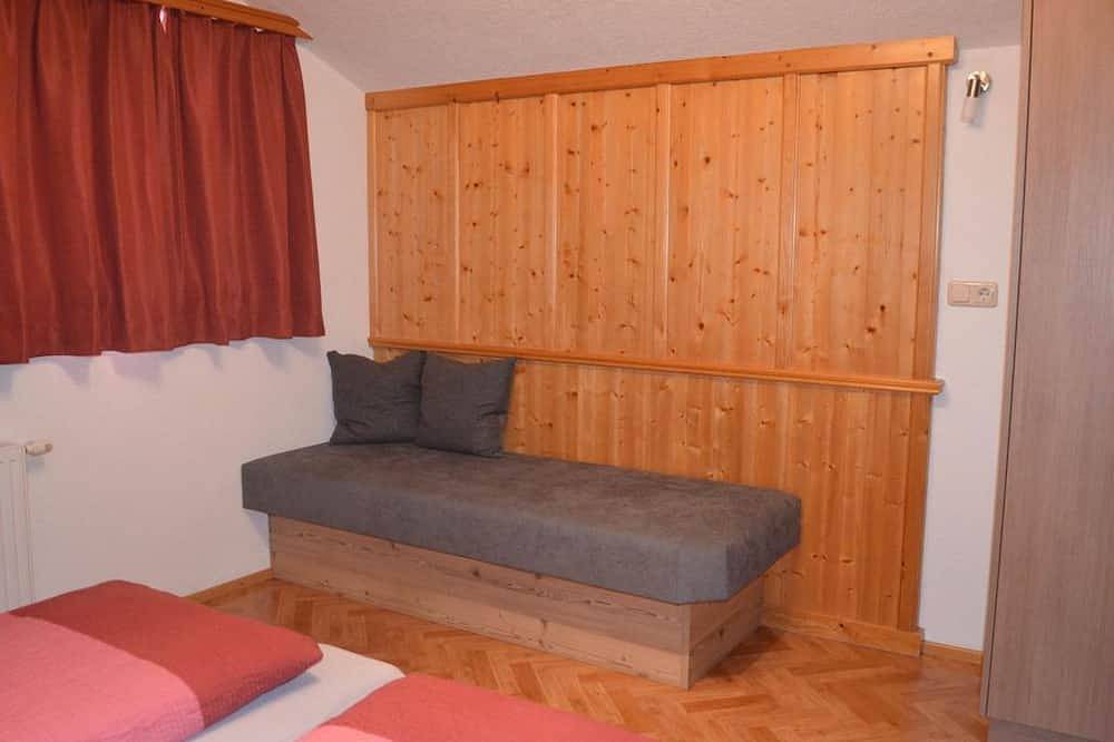 Ganze Wohnung, Masardenwohnung bis 4 Personen - Kienberghof in Reith im Alpbachtal, Kaisergebirge