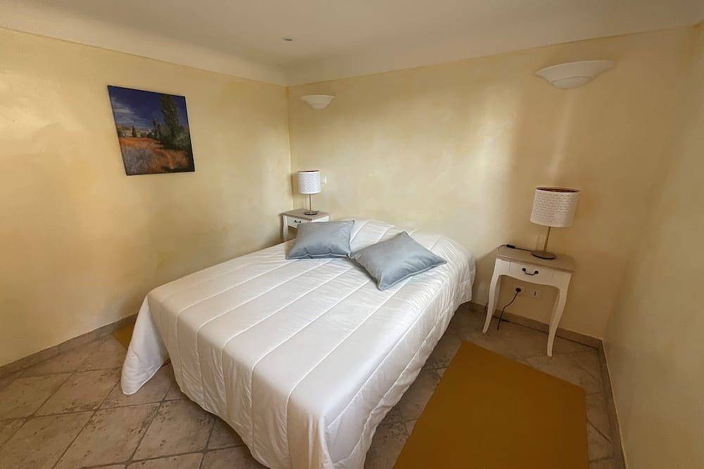 Appartement entier, Très bel appartement, avec tennis, dans magnifique propriété en Provence Verte. in Carcès, Région de Brignoles