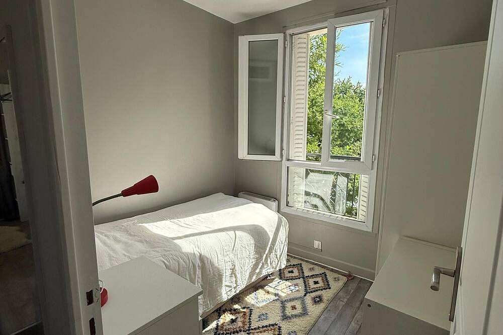 Ganze Wohnung, Spacious 3-room apartment for 5 people, near Paris and its surroundings in Asnières-sur-Seine, Hauts-de-Seine