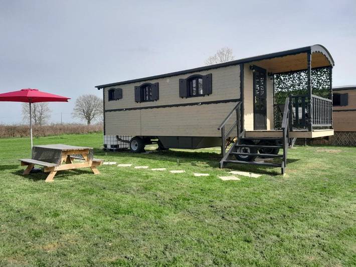 Maison de campagne pour 4 personnes, avec vue et jardin dans Thiel-sur-Acolin