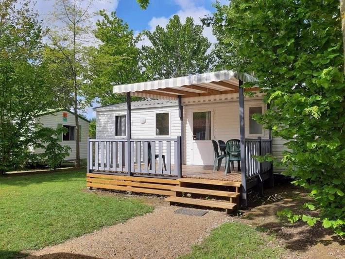 Mobil home pour 6 personnes, avec sauna ainsi que jacuzzi et bassin pour enfant à Apremont - 3
