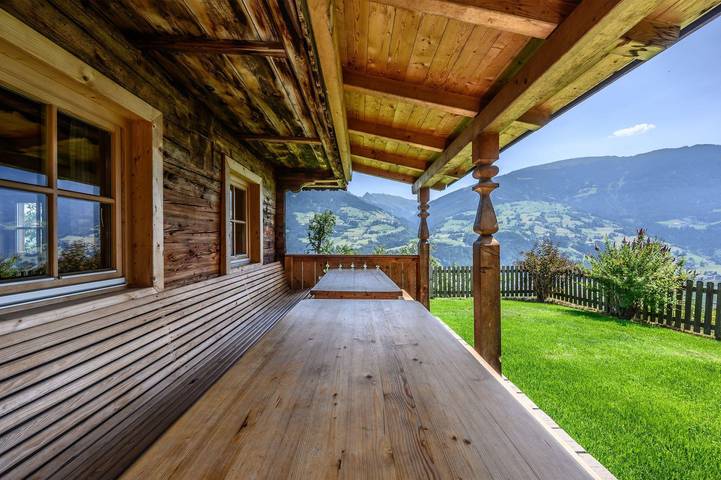 Premium Chalet Zirbe in Tuxer Alpen, Kaltenbach