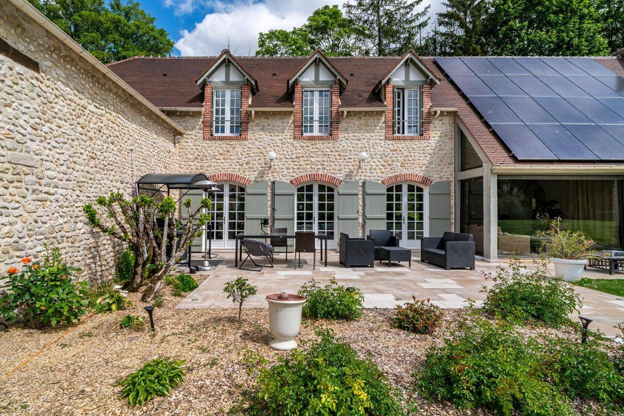 Appartement entier, Appartement Chic, Climatisation et Piscine in Ormoy-la-Rivière, Essonne