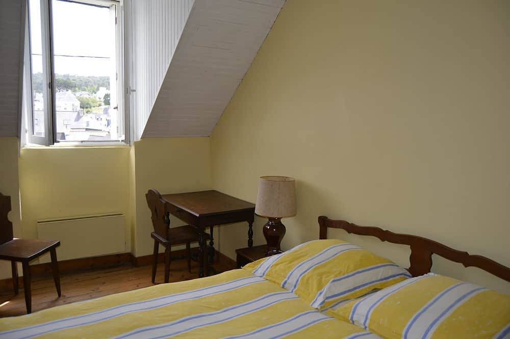 Typisches Morgat-Haus 150 m vom Strand entfernt mit privatem Garten in Morgat, Crozon