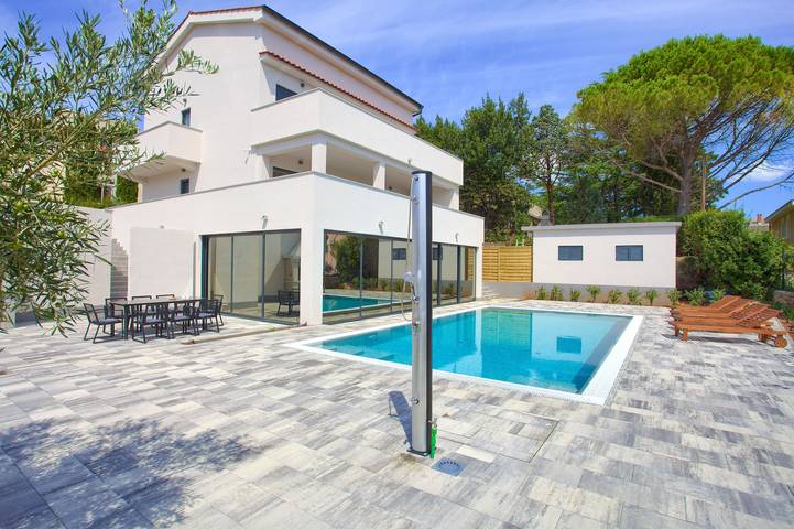 Ferienhaus für 8 Personen, mit Pool in Kvarner Bucht