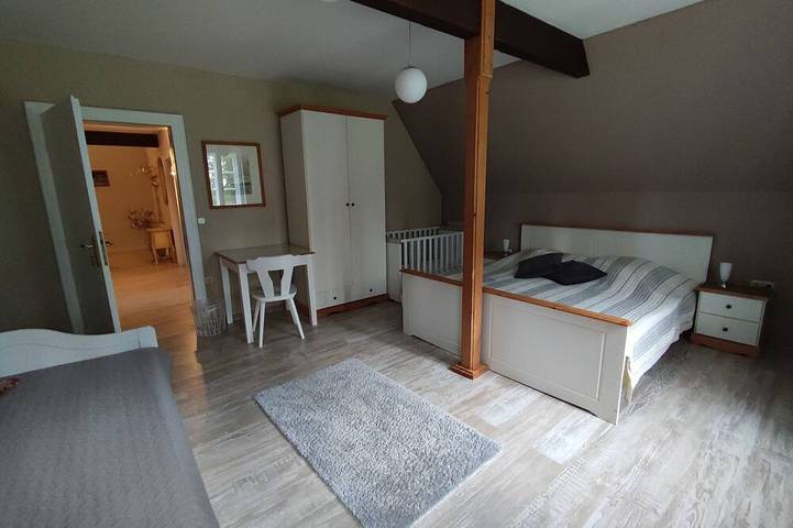 Ein gemütliches familiengeführtes Ferienhaus mit viel Platz unter einem Reetdach in Oberndorf-Oste, Cuxland