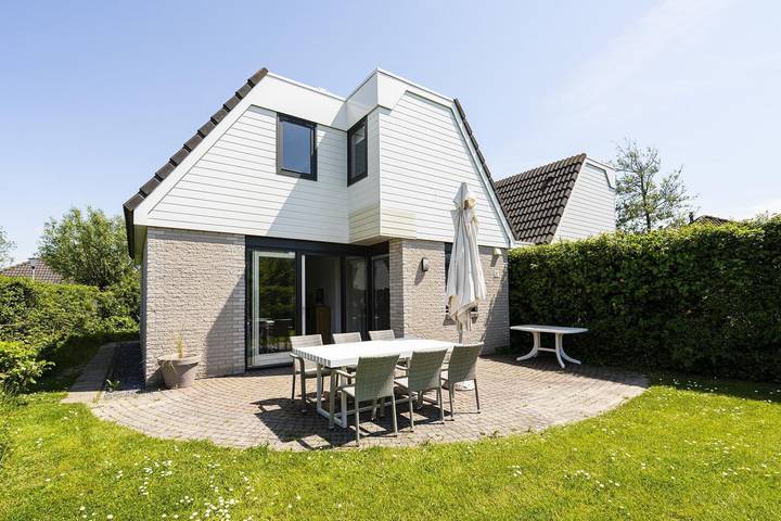 Ferienhaus für 6 Personen, mit Balkon/Terrasse und Terrasse