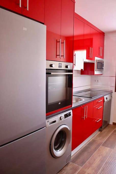 Casa rural para 24 personas, con Balcón además de Terraza y Vistas en Navaluenga - 2
