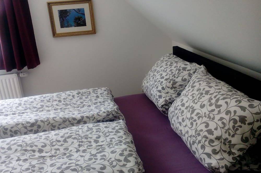 Ganze Wohnung, Ferienwohnung zum Wohlfühlen in Hude (Oldenburg), Naturpark Wildeshauser Geest