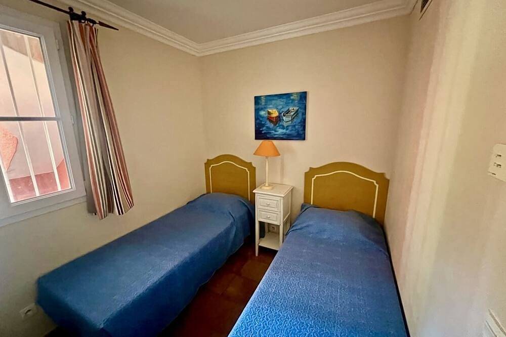 Appartement entier, Appartement Vue Mer, 6/8 personnes. Village Vacances in Grimaud, Côte méditerranéenne (France)