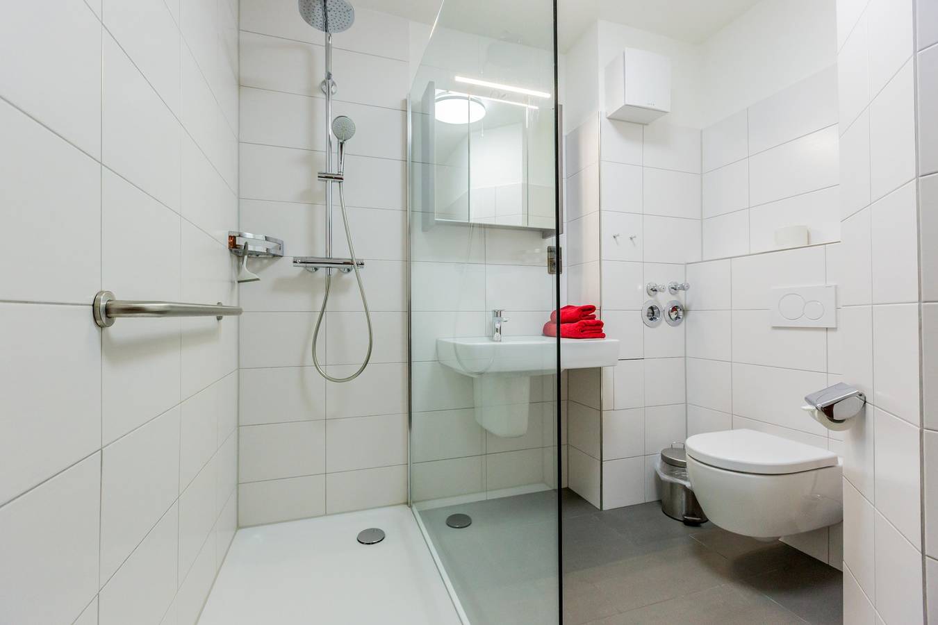 Ganze Wohnung, Residenz Meeresbrandung 47, 3-Raum Whg. mit Loggia zum Norden,3 x Tv, Schwimmbad, Sauna, Pkw-Stellplatz ,Wlan ! in Duhnen, Cuxhaven