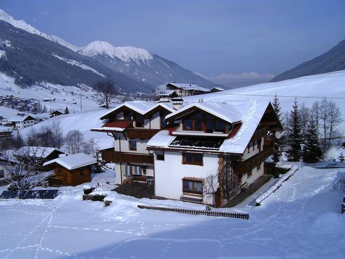 Ferienwohnung für 2 Personen, mit Balkon im Stubaital - 2