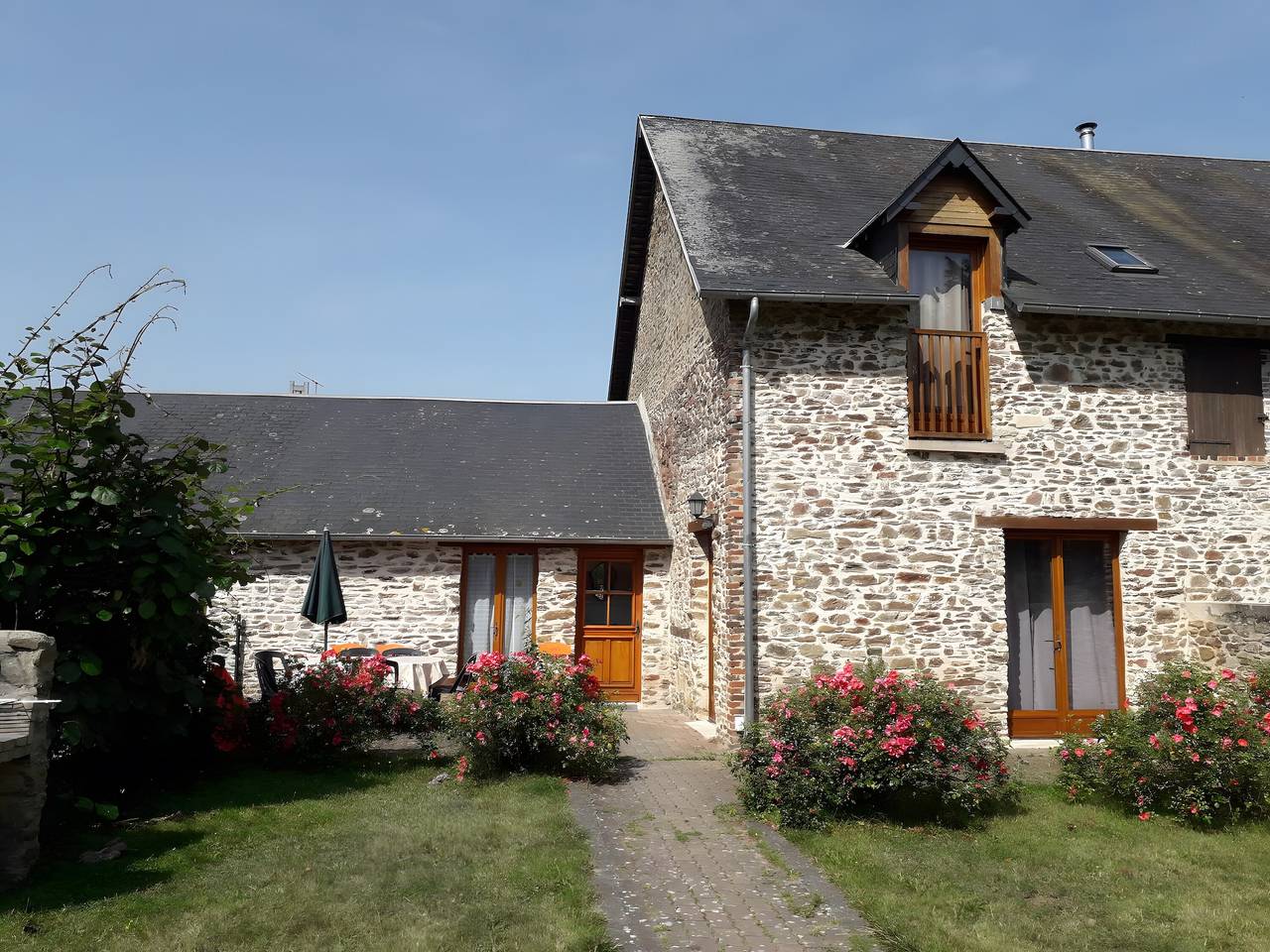 Location De Vacances pour 9 Personnes dans Sainte-Marguerite-d'Elle, Région de Bayeux