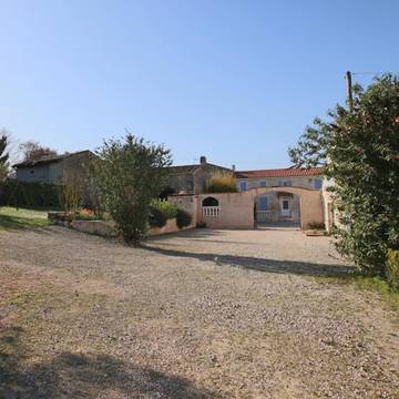 Maison De Vacances pour 18 Personnes dans Romegoux, Région de Saintes, Photo 2