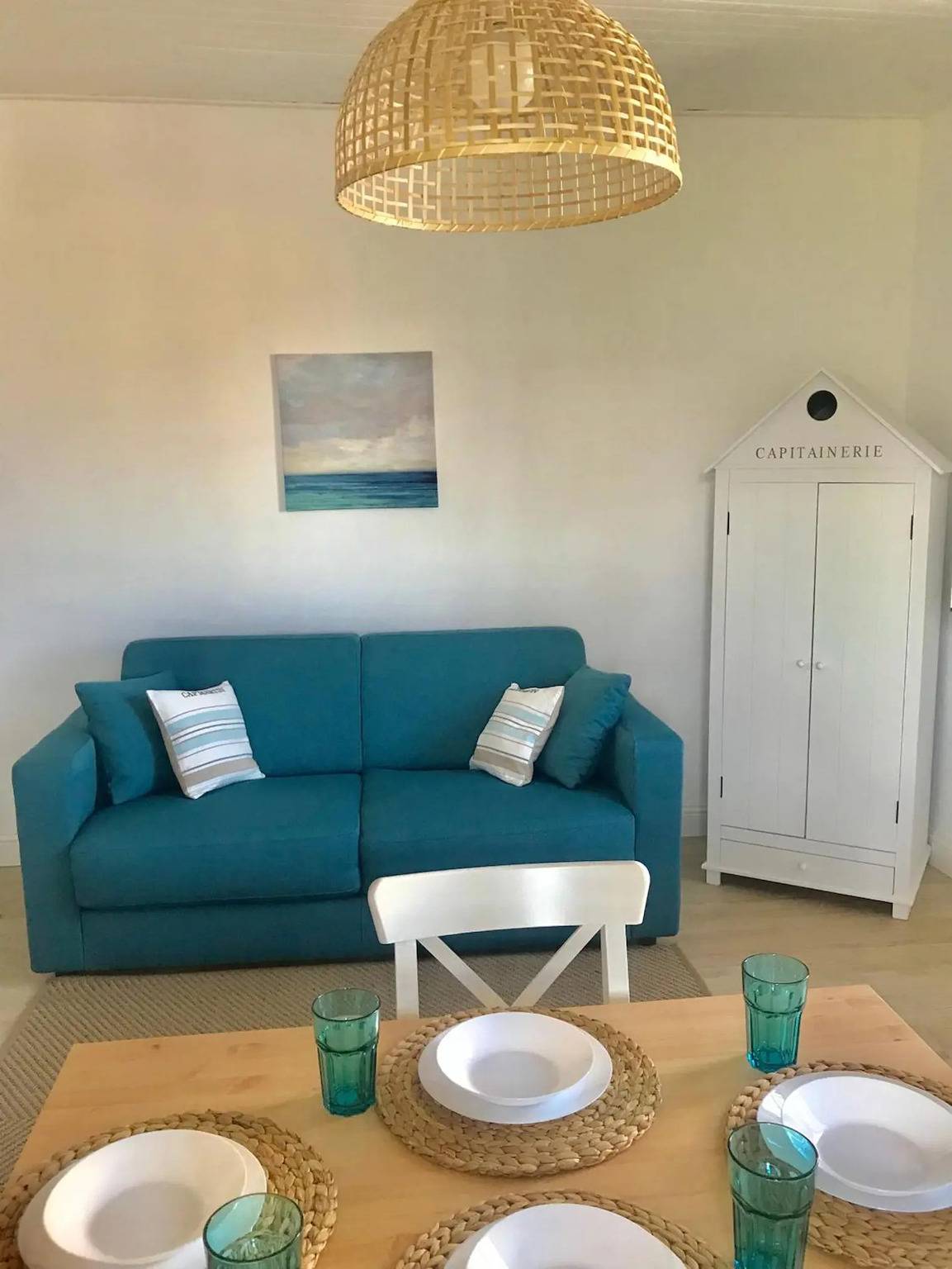 Apartamento entero, Apartamento 'Blue Sea Two Apartments' con terraza compartida, Wi-Fi y aire acondicionado in Castellammare di Stabia, Provincia de Nápoles