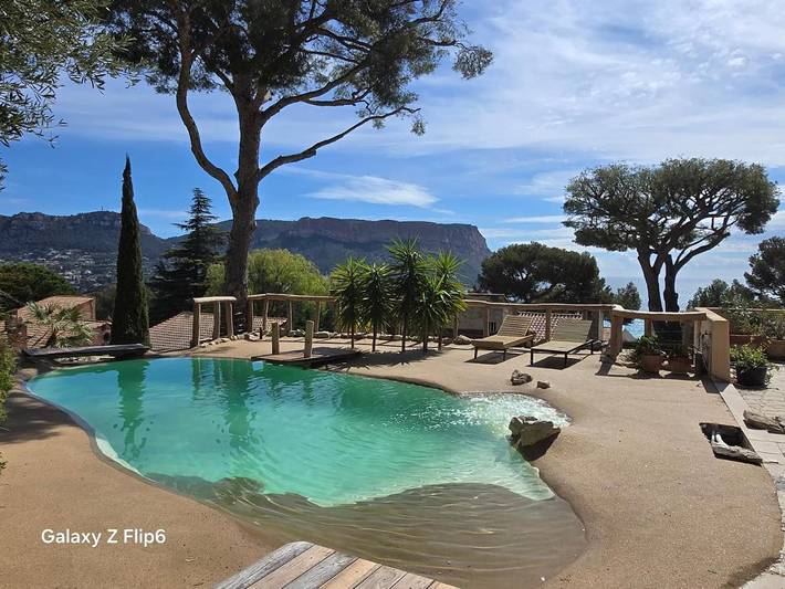 Villa pour 10 personnes, avec Balcon et Jacuzzi ainsi que Terrasse et Jardin à Cassis