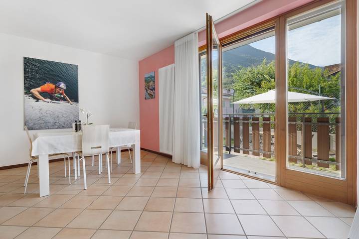 Ferienhaus für 4 Personen, mit Balkon und Garten sowie Seeblick in Arco