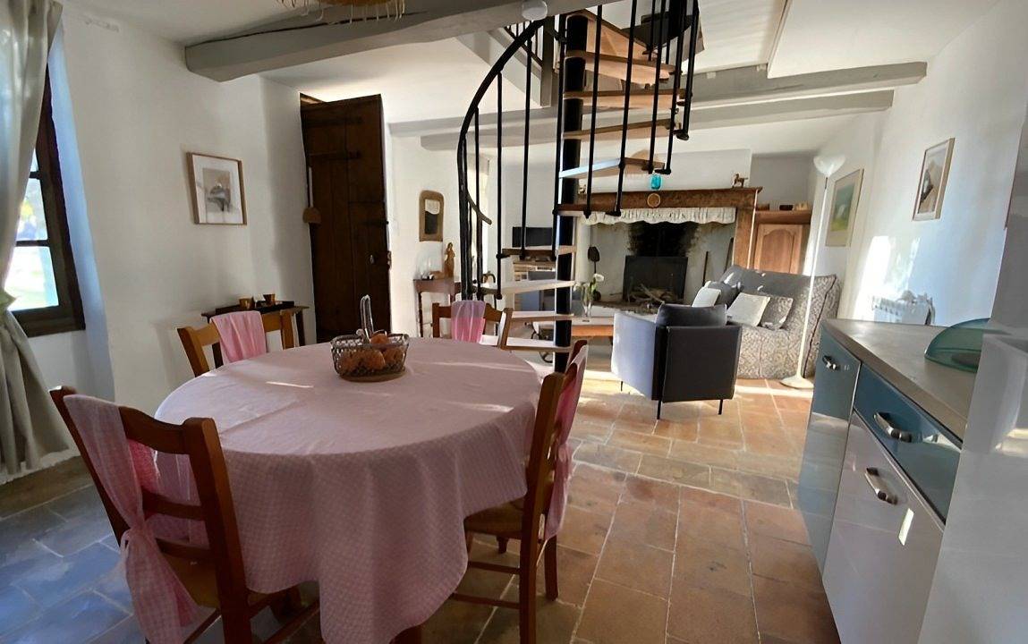 Gîte "La Pomarède", ancienne maison de métayer rénovée in Ambres, Région de Castres