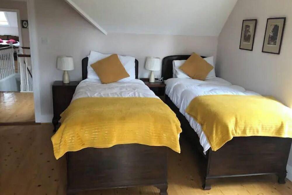 Spacious period style house where old meets new with romantic garden retreat. in Caragh, County Kerry