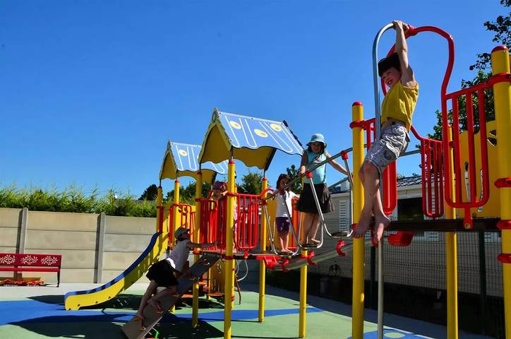 Camping für 8 Personen, mit Terrasse, mit Haustier in La Baule-Escoublac - 4