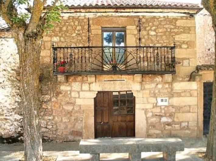 Finca 'El Molino Del Pepe' mit privater Terrasse, privatem Garten und Wi-Fi in Almajano, Soria Provinz