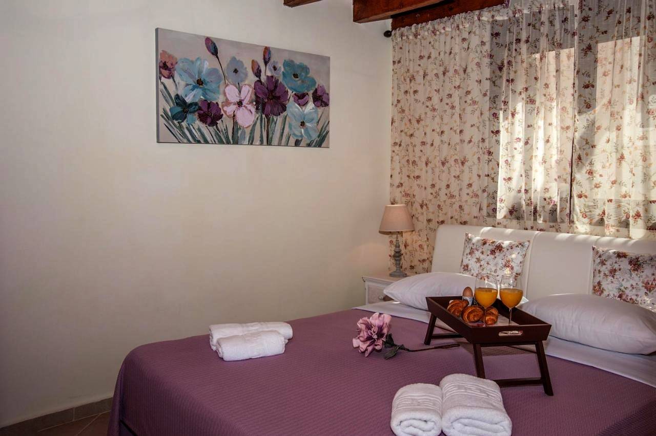 Appartement entier, Apartment with Sea View in Agia Marina, Région de la Canée