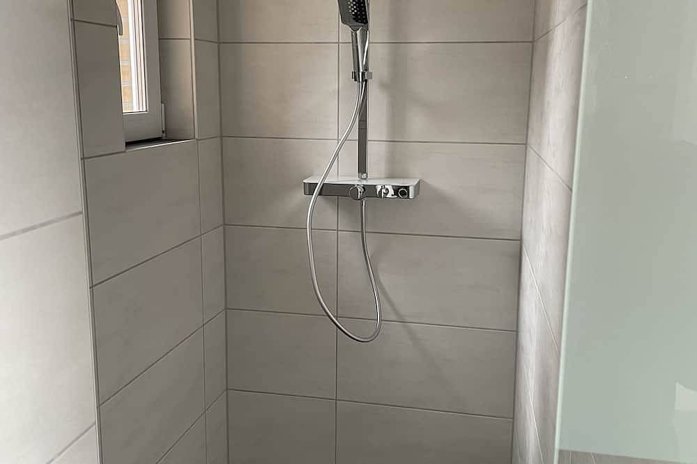 Tolles Ferienhaus direkt am Wasser mit eigenem Steg in Pritzerbe, Havelsee