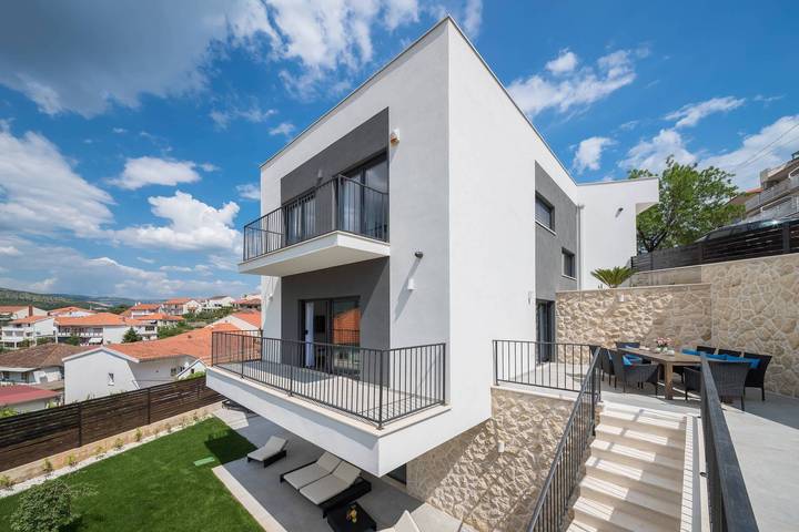 Villa pour 8 personnes, avec vue sur l’océan à Trogir - 2