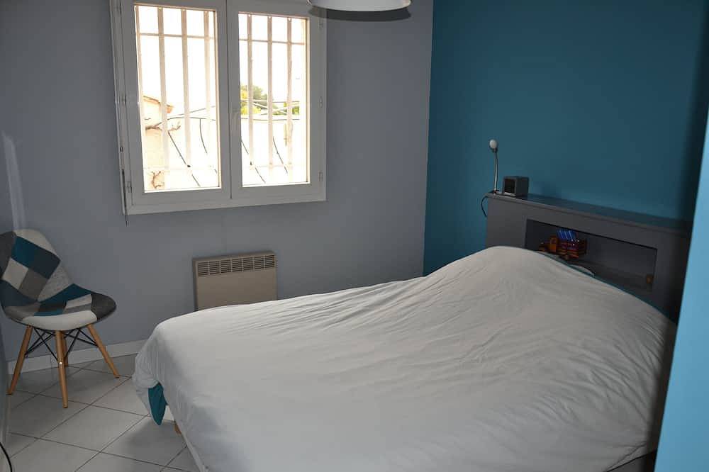 House with pool in residential area in Castelnau-le-Lez, Côte d'Améthyste