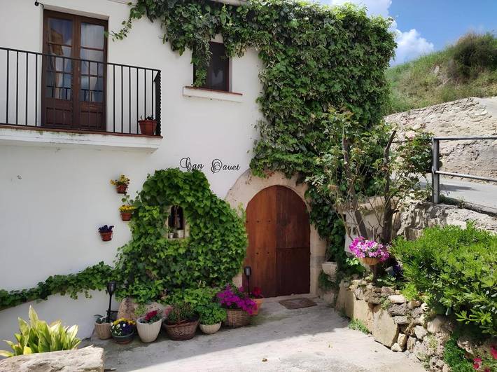 Casa rural para 8 personas, con piscina además de jardín y vistas, Se admiten mascotas en Alt Penedès - 3