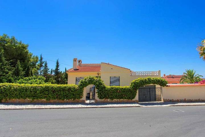 Casa rural para 6 personas, con jardín y piscina, Se admiten mascotas en Rojales - 3