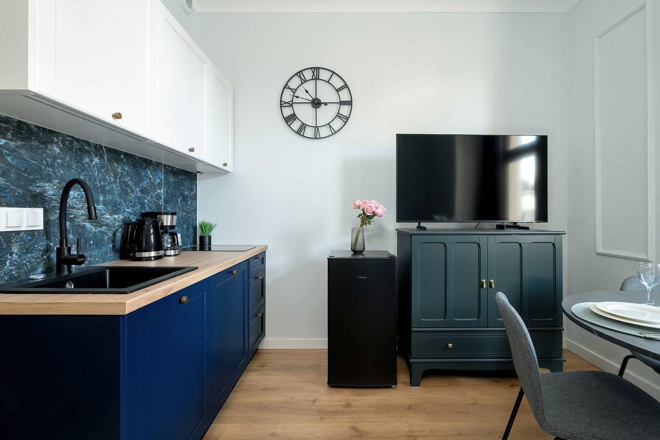 Entire studio, Piekary 13B   Stylish Studio   Smart Tv   Poznan in Poznan, Greater Poland