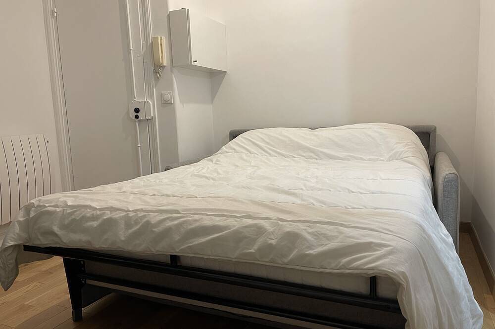 Appartement entier, Studio (Chambre indépendante) refait à neuf in Saint-Mandé, Val-de-Marne