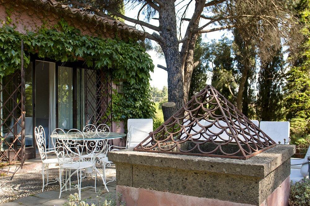 Villa Couelle con piscina alle pendici dell'Etna in Viagrande, Etna