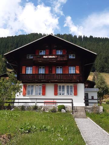 Ferienwohnung für 3 Personen, mit Balkon in Lauterbrunnen