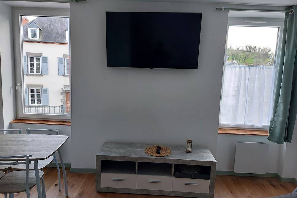 Ganze Wohnung, Studio n° 1 Clos saint-Genest in Manzat, Regionaler Naturpark Volcans d'Auvergne