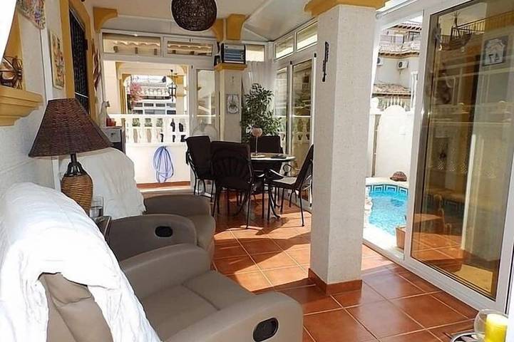 Appartement entier, Maison de ville avec piscine privée, bonne WiFi. Courte promenade à Villamartin Plaza in Orihuela, Costa Blanca