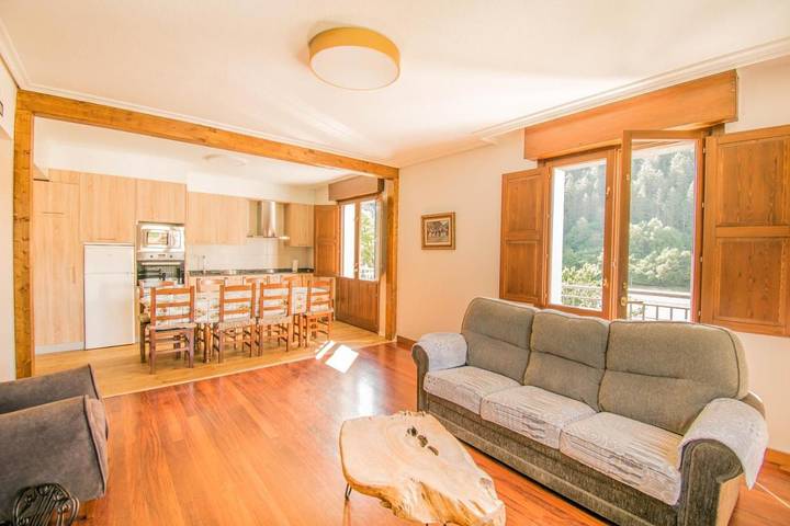 Casa rural para 8 personas, con balcón y vistas en Pirineo Navarro - 3