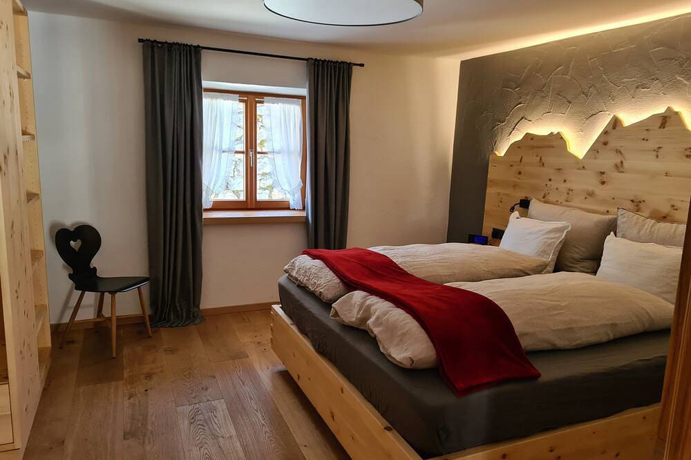 Ganze Wohnung, Fewo Kreuzeck für 2 Personen mit Zugpspitzblick in Grainau, Eibsee