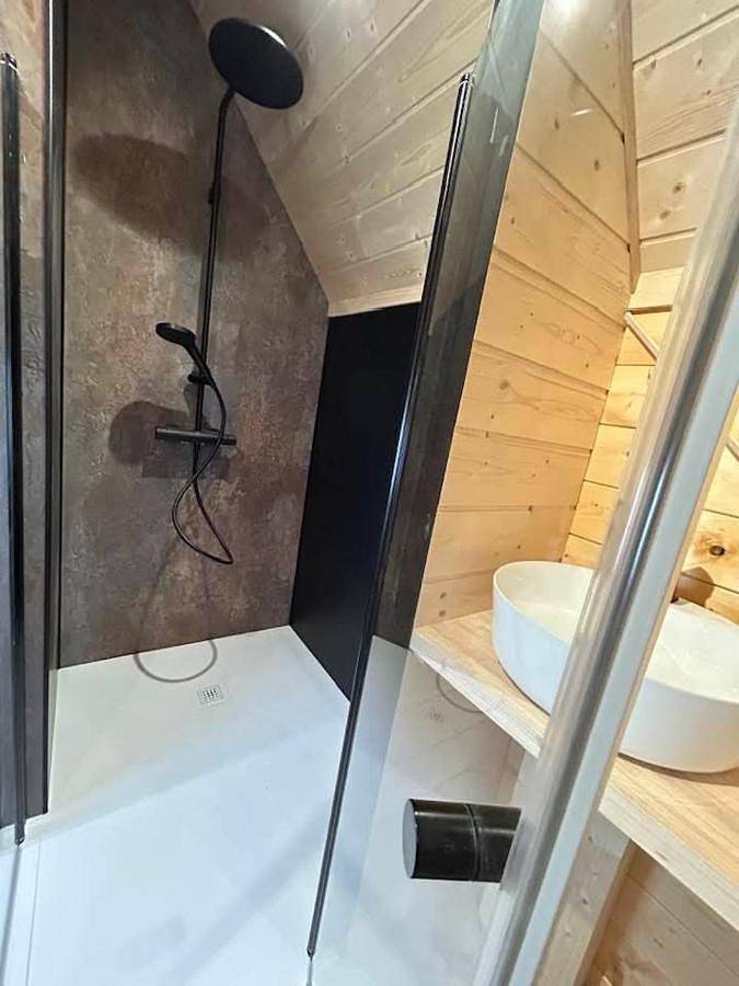 Chambre d’hôte pour 2 personnes, avec jardin ainsi que vue et terrasse, animaux acceptés dans Sèvremont - 4