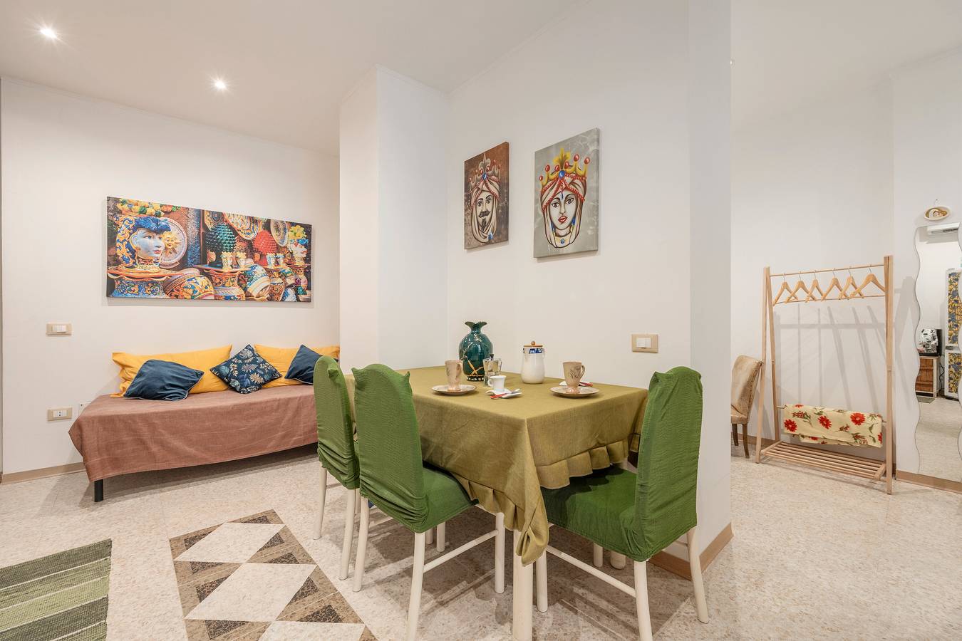 Estudio entero, Apartamento 'La Corte Di San Basilio' con Terraza Privada, Wi-Fi y Aire Acondicionado in Castellammare (Palermo), Palermo