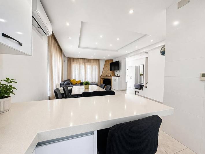 Villa for 10 people, with Terrace and Garden as well as Pool and View in Cabo Roig