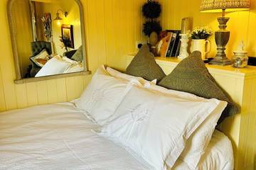 Glamping for 2 People in Worcestershire, West Midlands, Photo 1
