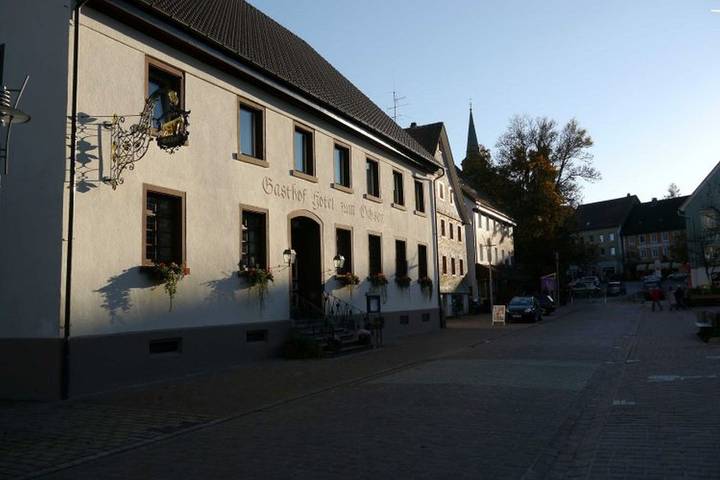 Hotel & Gasthof zum Ochsen - Einzelzimmer in Furtwangen ort, Furtwangen