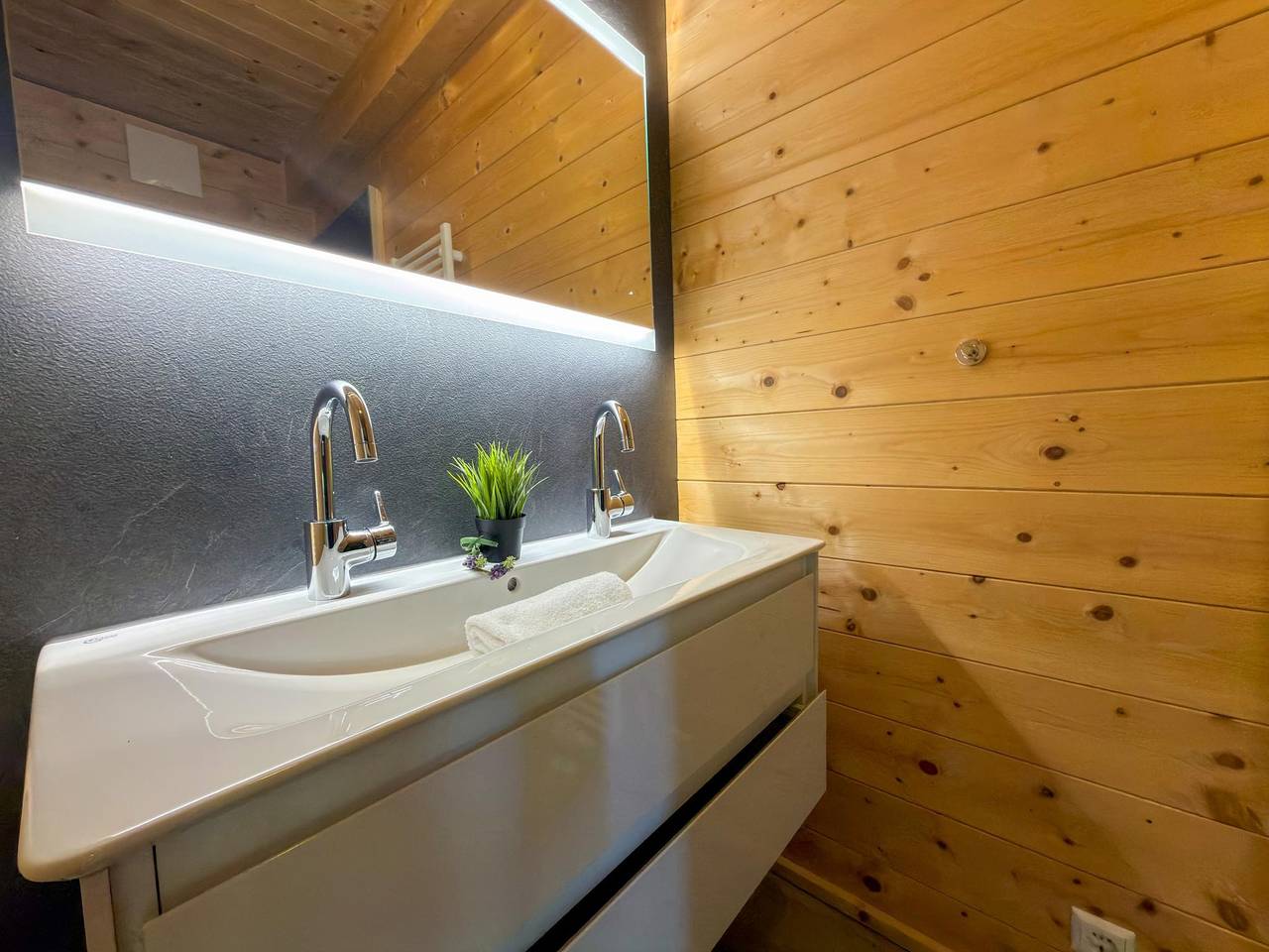 Schönes Ferienhaus in der Nähe des Skigebiets in Hermagor-Pressegger See, Bezirk Hermagor