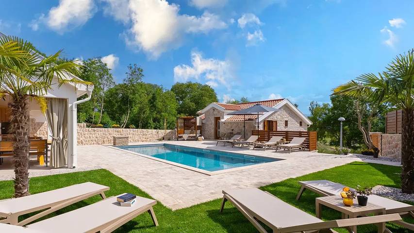 Villa für 8 Personen, mit Pool und Garten - 1