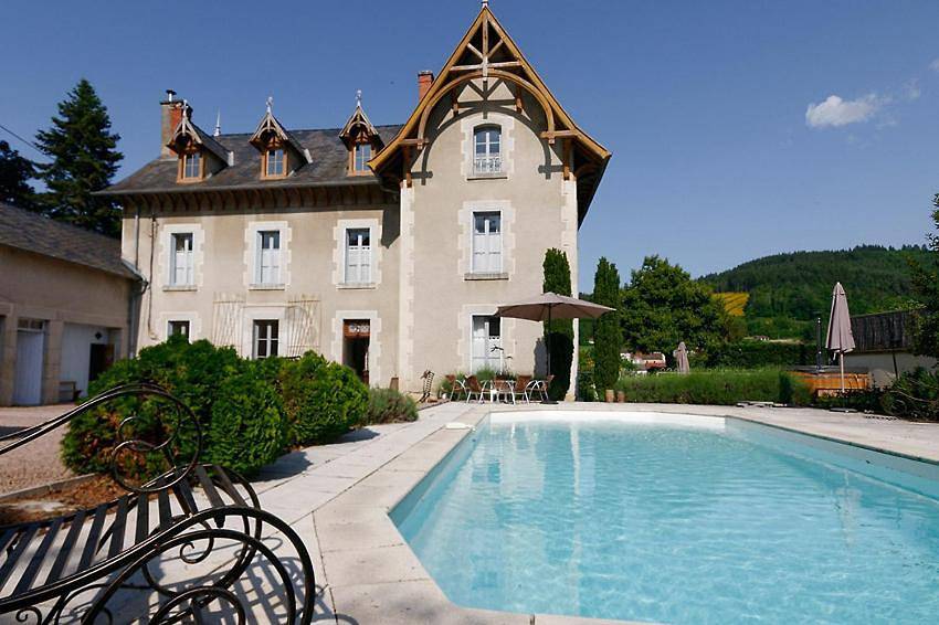 Quadruple Room with Garden View in Arfeuilles, Région de Vichy