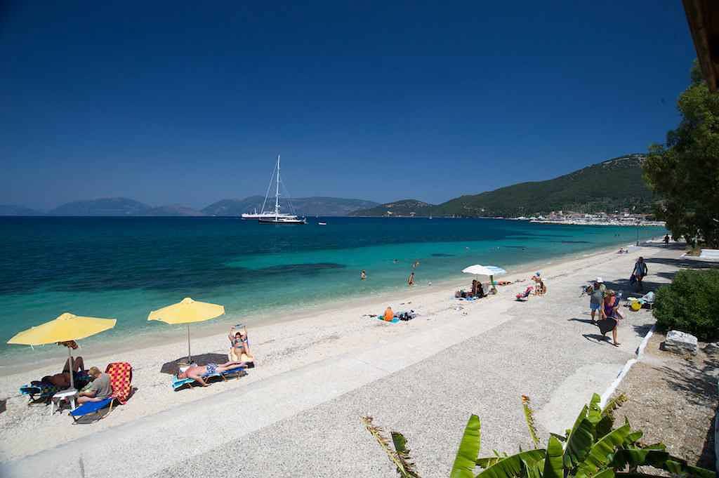 Stacaravan met half overdekt houten terras  in Sami, Kefalonia